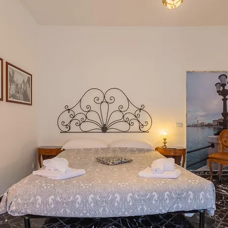 Golden And Silver Apartments By Wonderful Italy Bari Exterior photo